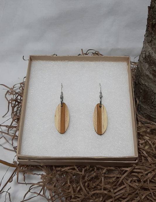 Laminated wood earrings